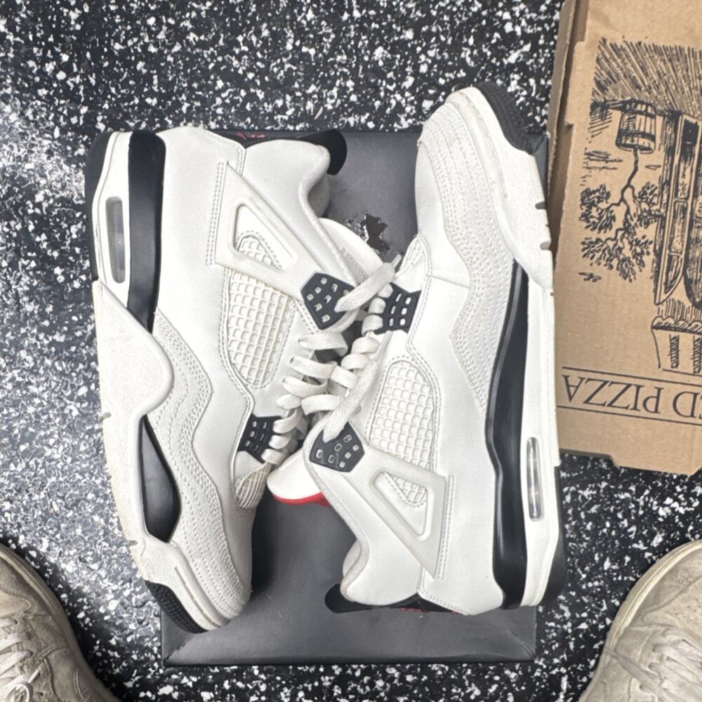 Jordan Air Jordan 4 Retro Flight Club Sail Black University Red IM4002-100